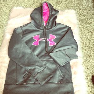 Fleece lined Under Armour hoodie! *price drop